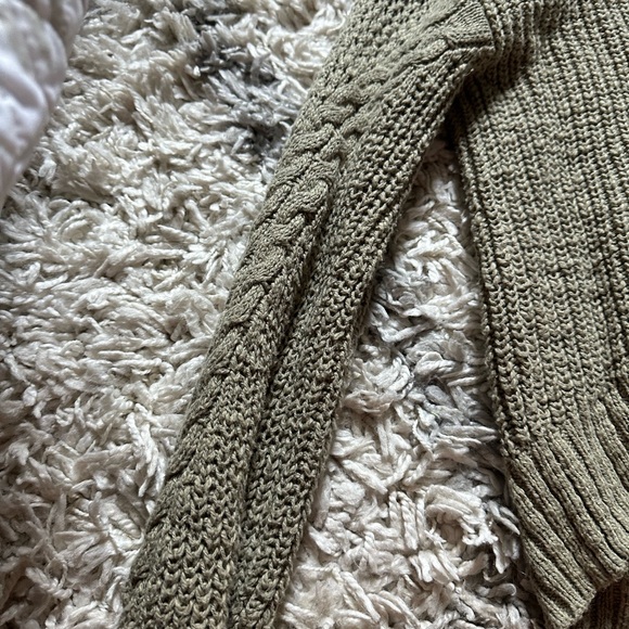 Sweater - Picture 2 of 3